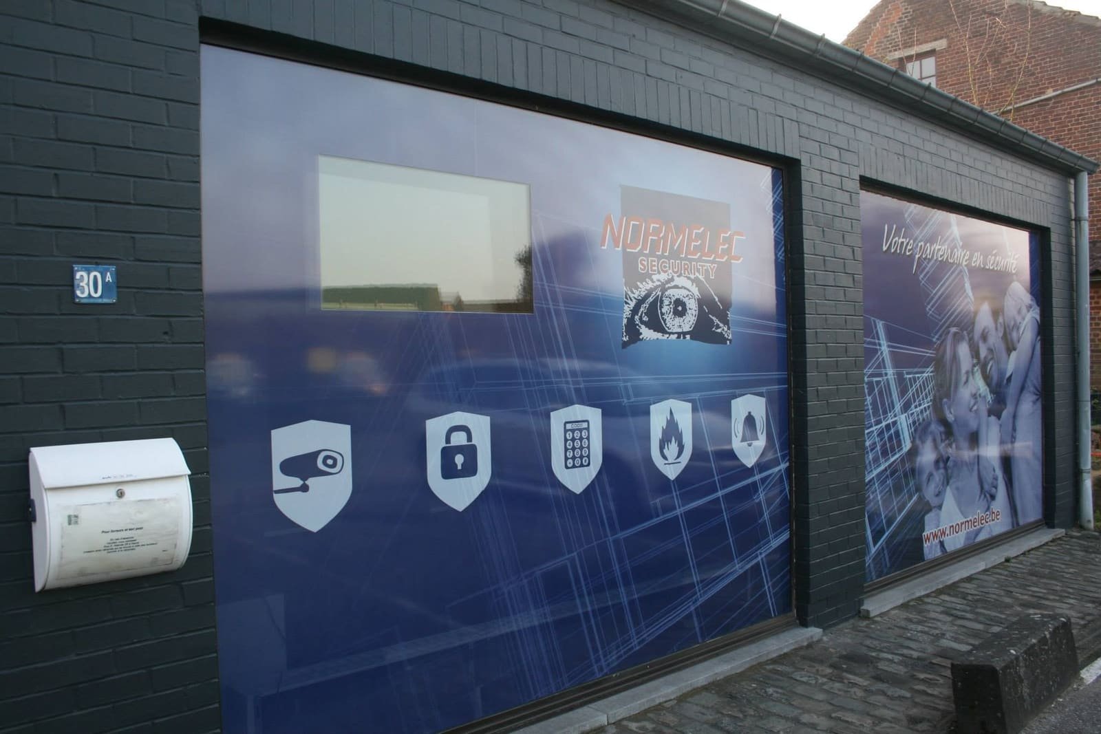 Vitrine et showroom Normelec Security à Havré